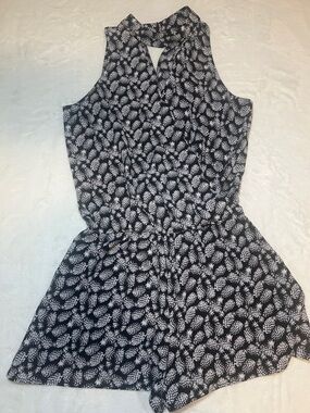By & By Black & White Pineapple Print Sleeveless Romper